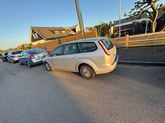 Ford Focus 5 of 8