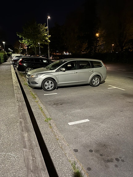 Ford Focus 2 of 8