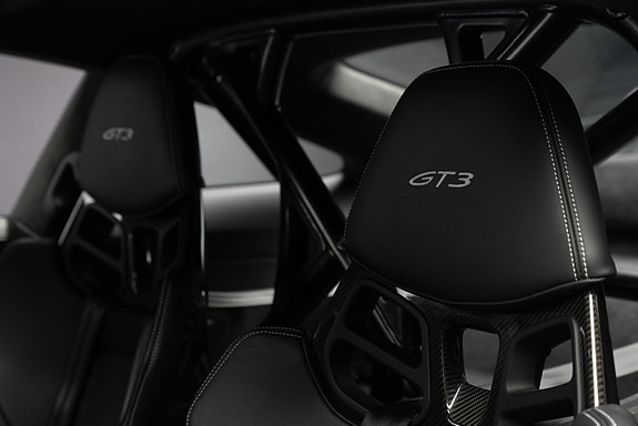 Porsche 911 14 of 23