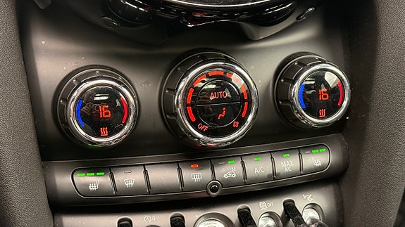 MINI Cooper S 20 of 30