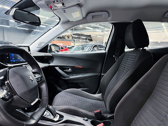 Peugeot 2008 5 of 5