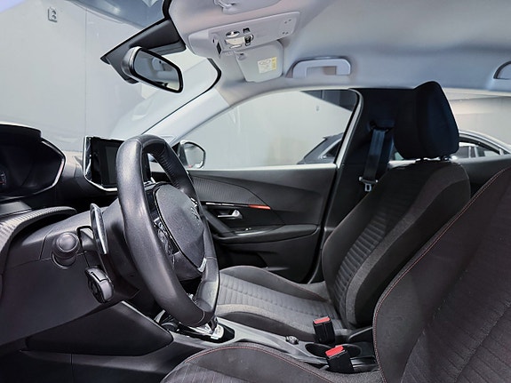 Peugeot 2008 15 of 19