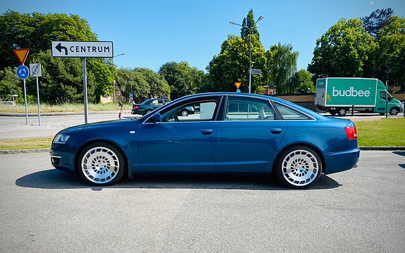 Audi A6 4 of 18