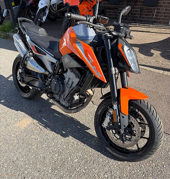 KTM 790 Duke 2018 2 of 4