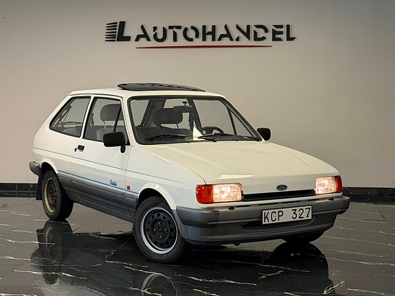 Ford Fiesta 3 of 5