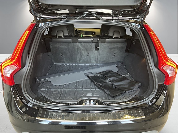 Volvo V60 7 of 27