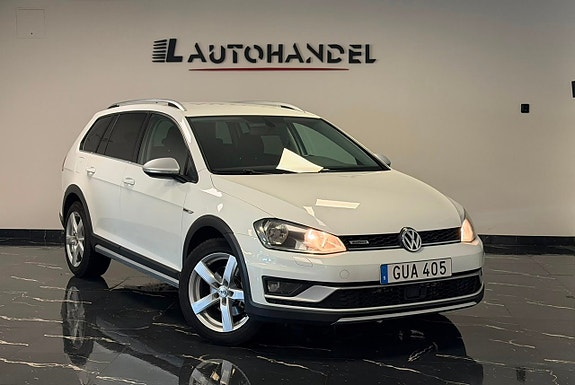 Volkswagen Golf Alltrack 3 of 5