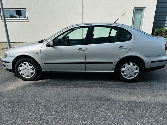 Seat Toledo 3 of 5