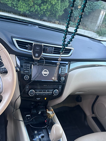 Nissan X-Trail 2 of 2