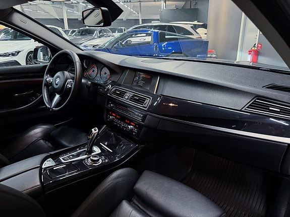 BMW 520d 15 of 22