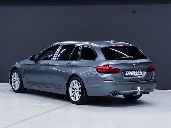 BMW 520d 2 of 5