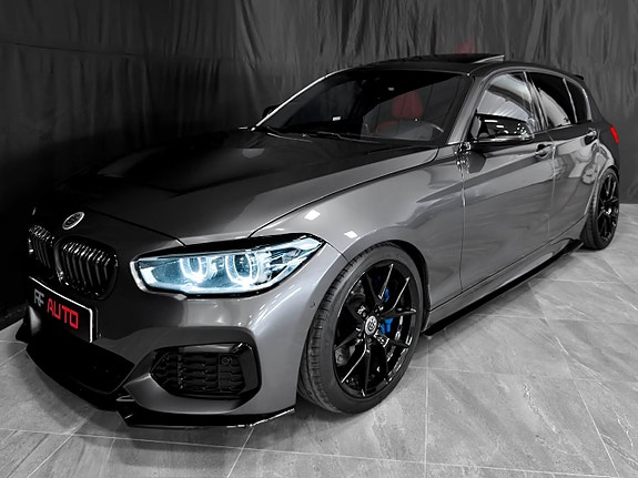 BMW M140i 3 of 5