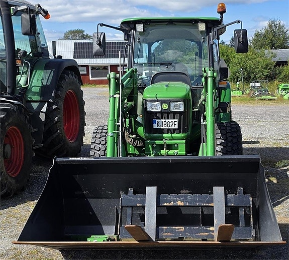 John Deere 5050E 3 of 5
