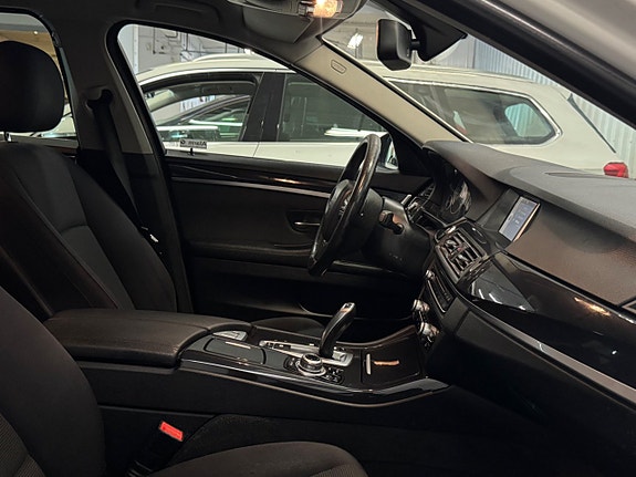 BMW 520d 19 of 30
