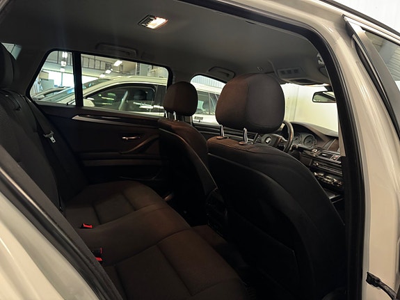 BMW 520d 18 of 30