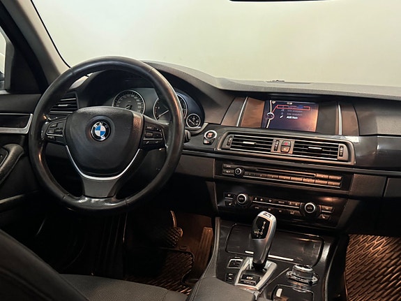 BMW 520d 15 of 30
