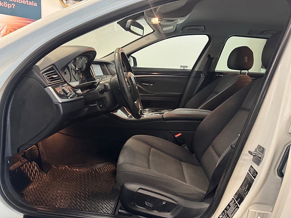 BMW 520d 10 of 30