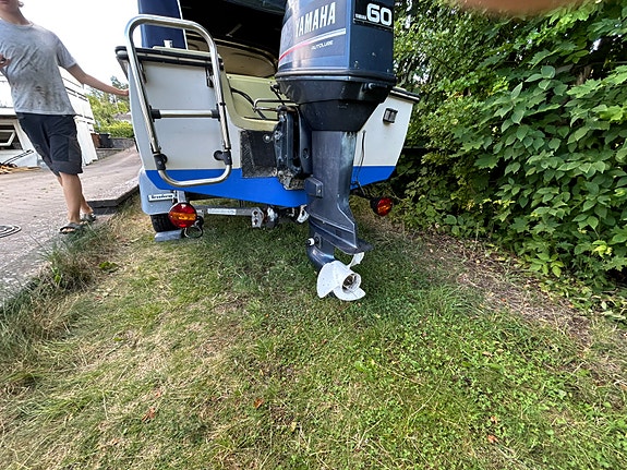Saga Seacamp 17 HT / Yamaha 60 / trailer 16 of 18