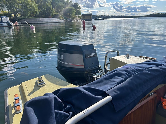 Saga Seacamp 17 HT / Yamaha 60 / trailer 14 of 18