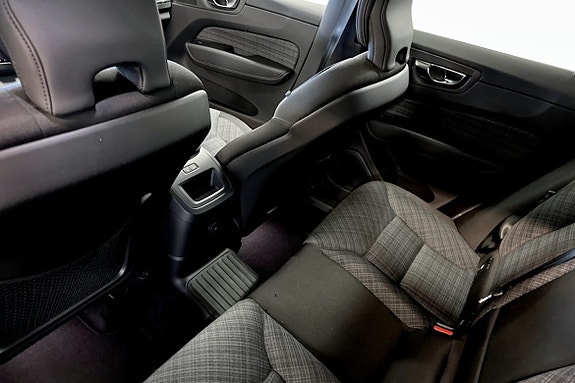 Volvo XC60 8 of 9