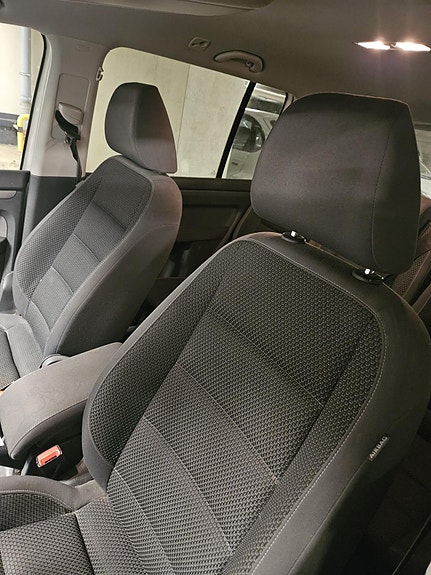 Volkswagen Touran 9 of 9