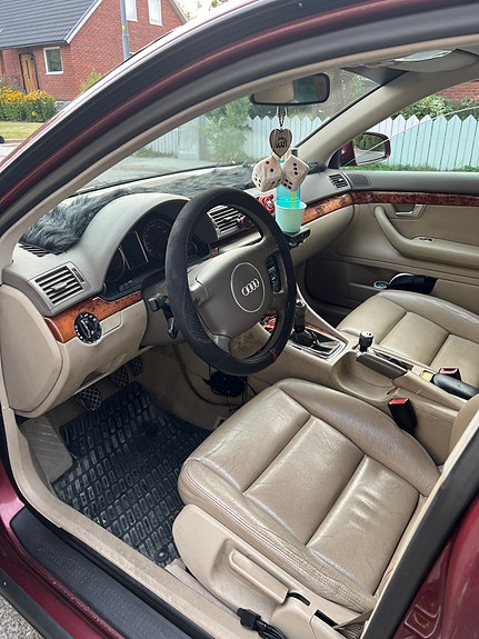 Audi A4 3 of 11