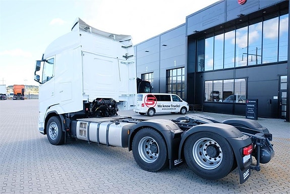 DAF Ny DAF XG530 dragbil med motorkraftuttag - på väg 3 of 12