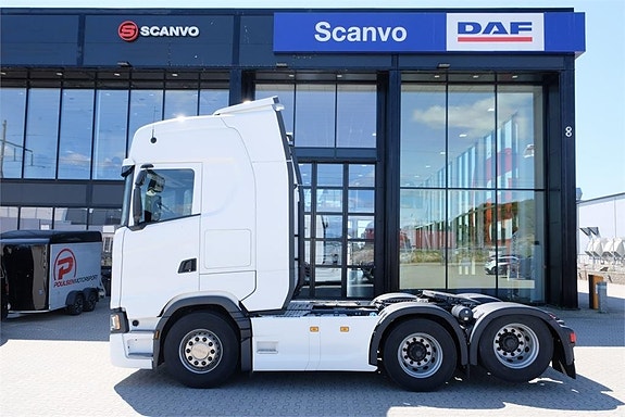 Scania S 560 6x2 dragbil 2024 - endast 18910 mil! 2 of 10