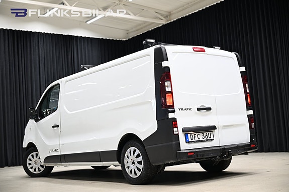 Renault Trafic 4 of 5
