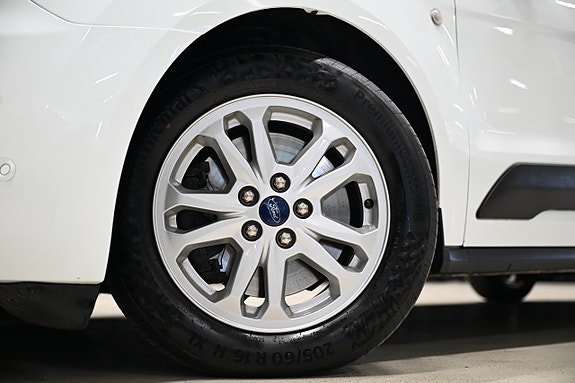 Ford Transit Connect 3 of 5