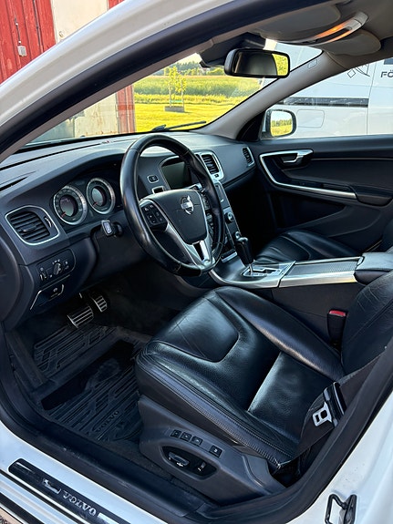 Volvo V60 5 of 5