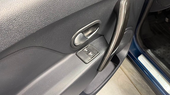 Dacia Logan 11 of 14