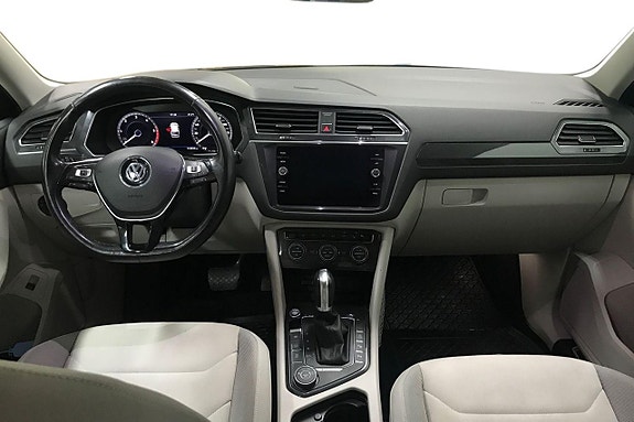 Volkswagen Tiguan Allspace 12 of 30