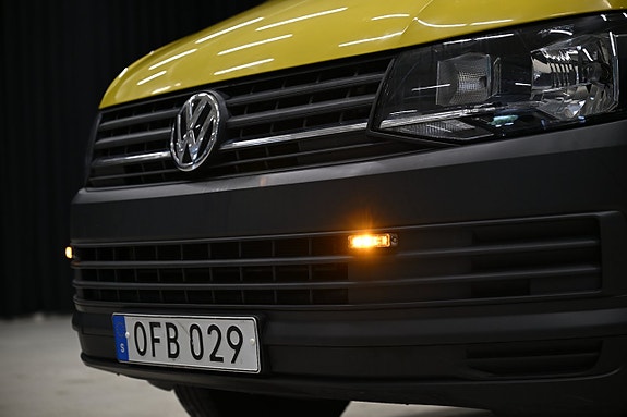 Volkswagen Transporter 3 of 5