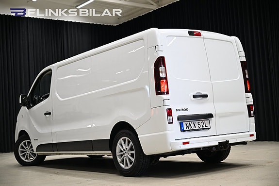Nissan NV300 3 of 25