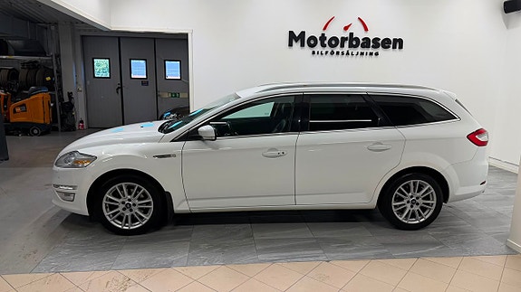 Ford Mondeo 2 of 5