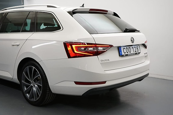 Skoda Superb 3 of 22