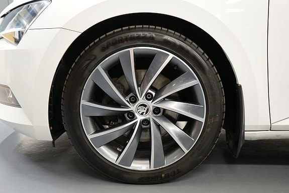Skoda Superb 22 of 22