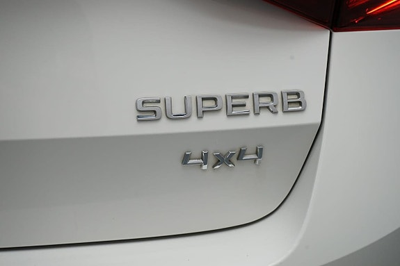 Skoda Superb 17 of 22