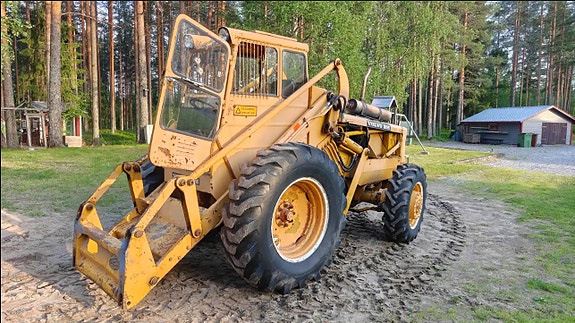 Volvo BM640 2 of 5