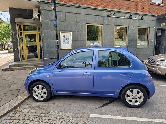 Nissan Micra 3 of 4