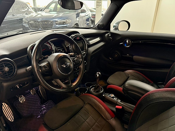 MINI John Cooper Works 2 of 5