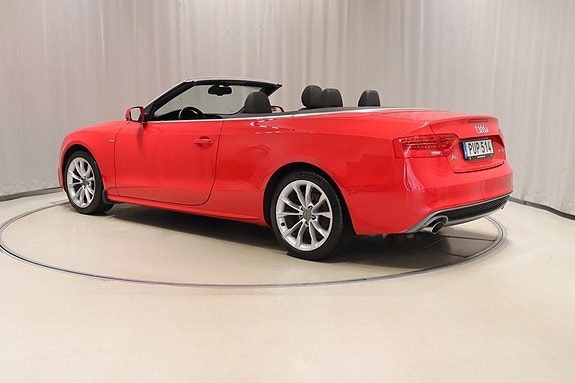 Audi A5 4 of 5