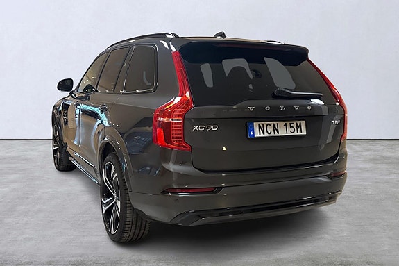Volvo XC90 4 of 5