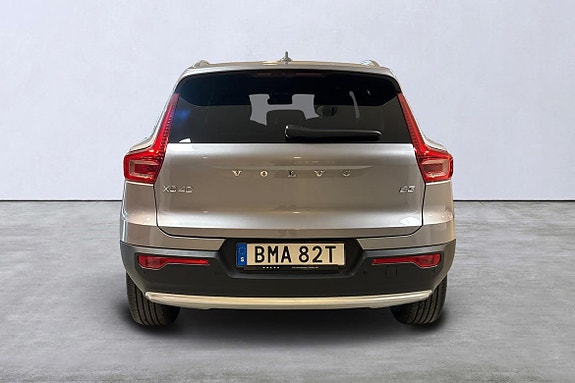 Volvo XC40 5 of 5