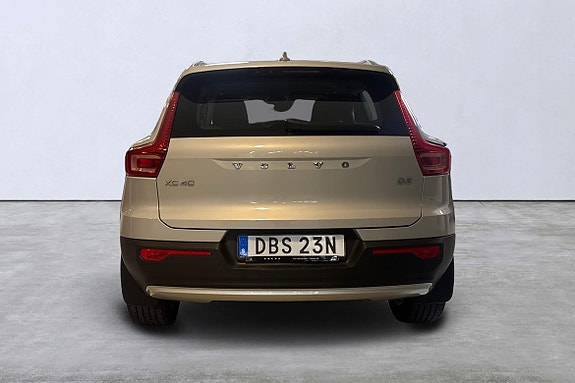 Volvo XC40 5 of 5