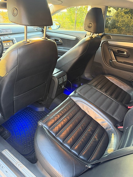 Volkswagen Passat CC 12 of 15