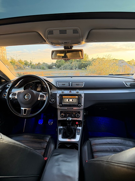 Volkswagen Passat CC 13 of 15