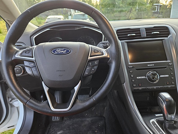 Ford Mondeo 6 of 9