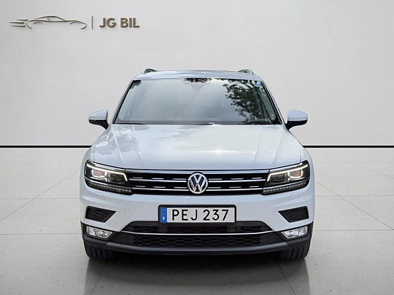 Volkswagen Tiguan 11 of 24